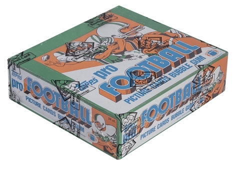 1981 Topps Football Unopened Cello Box (24 Count) – BBCE Certified – Including One Pack with Joe Montana Rookie Card Showing on Top!
